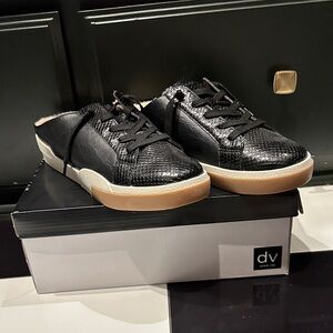 DV by Dolce Vita Black and Tan Men's Sneakers